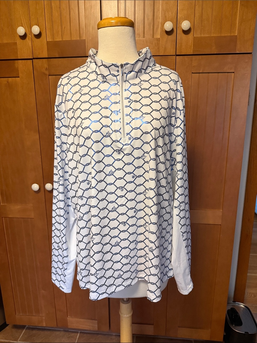 Women’s SanSoleil White Long-Sleeve Quarter-Zip Shirt with metallic rope Print